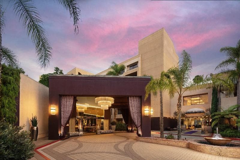 Avenue of the Arts Costa Mesa, a Tribute Portfolio Hotel photo 1