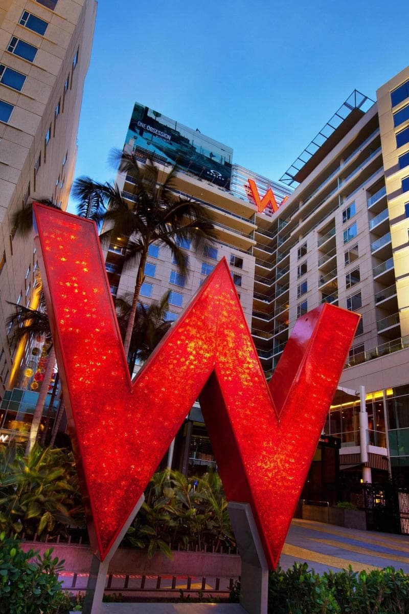 W Hollywood 4