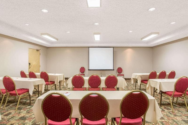Ramada by Wyndham St. George photo 1