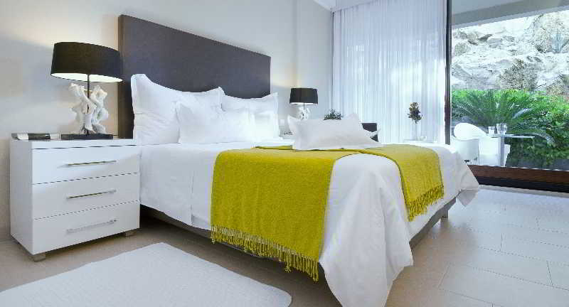 The Residence 4