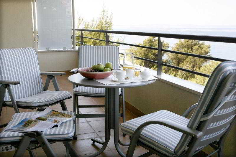 The Residence 5