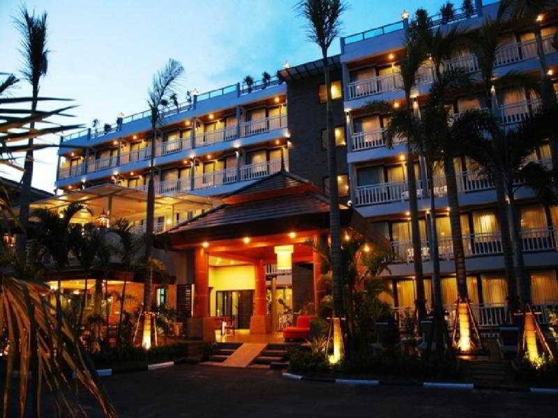 Honey Resort main