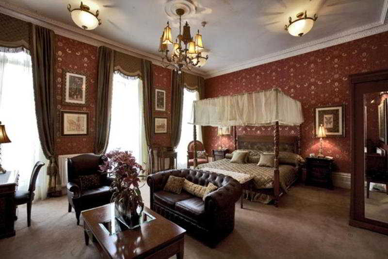 Opulence Central London 4