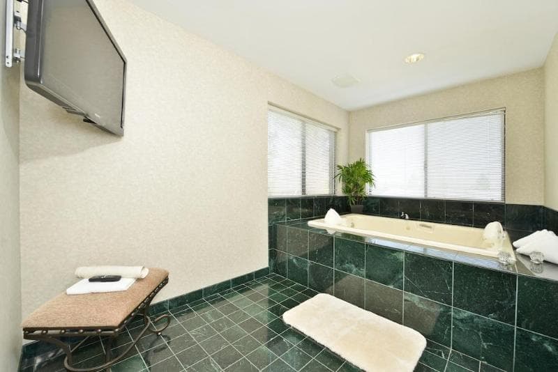 Quality Inn Oakwood 5