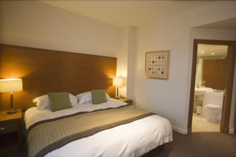 The Angus Hotel 3