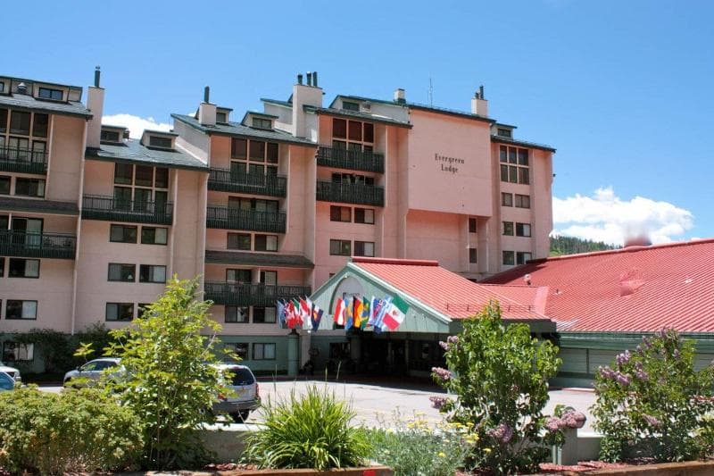 Evergreen Lodge At Vail 2