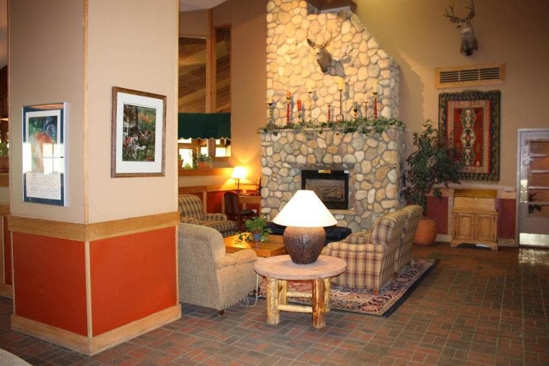 Evergreen Lodge At Vail 5