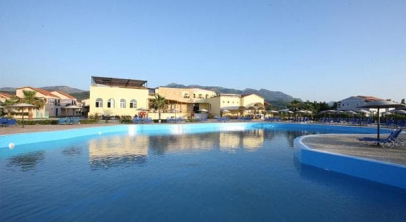 Almyros Beach Hotel 5