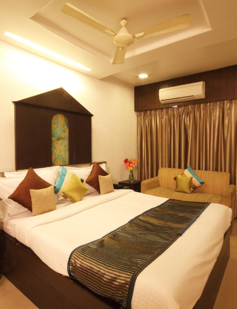 Hotel Supreme main