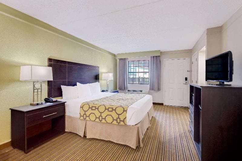 Baymont by Wyndham Jacksonville Orange Park 5