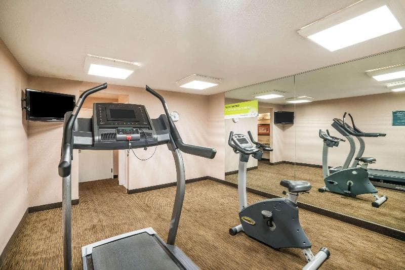La Quinta Inn & Suites by Wyndham Nashville Franklin 2