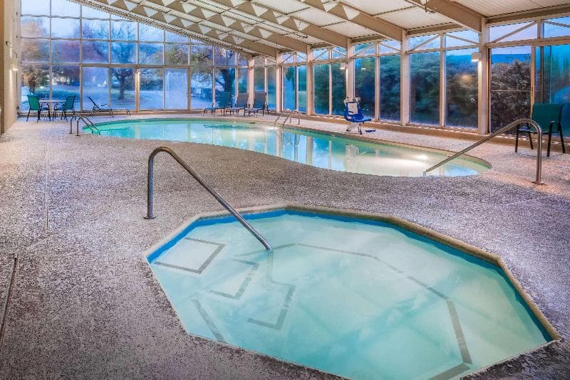 La Quinta Inn & Suites by Wyndham Nashville Franklin 4