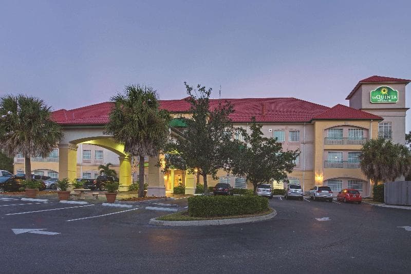 La Quinta Inn and Suites Fort Myers I-75 photo 1