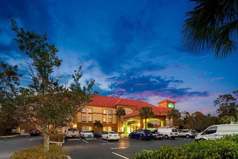 La Quinta Inn and Suites Fort Myers I-75 4