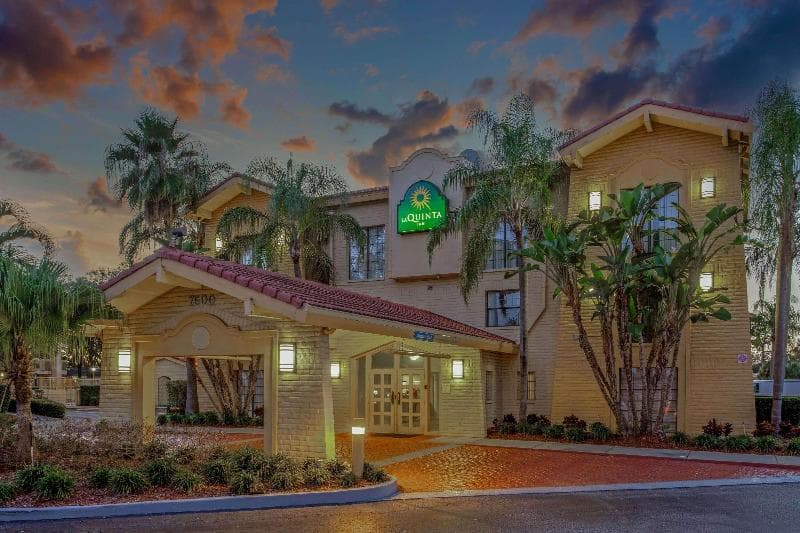 La Quinta Inn by Wyndham Tampa Bay Pinellas Park Clearwater 2