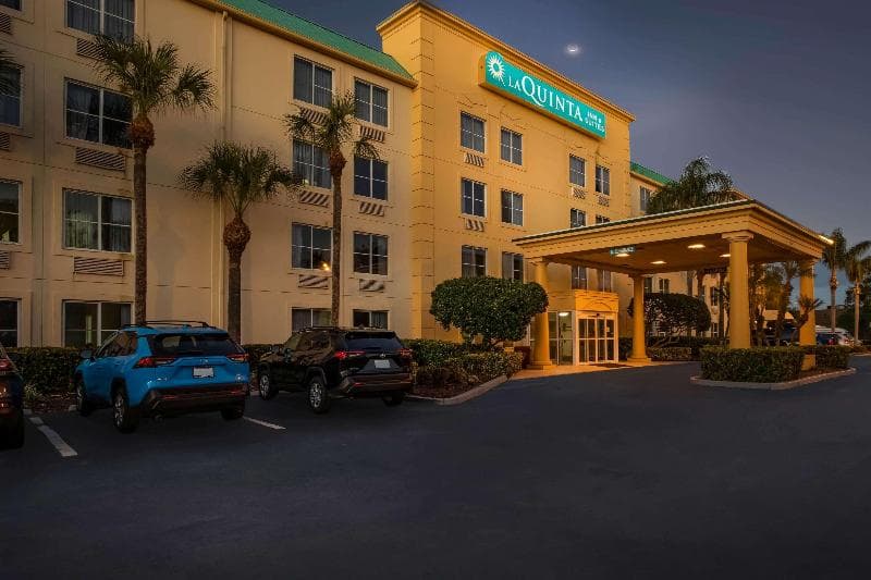 La Quinta Inn & Suites by Wyndham Melbourne Viera 3