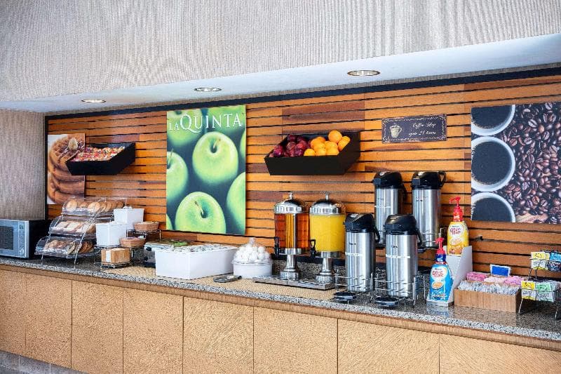 La Quinta Inn & Suites by Wyndham Ocala 3