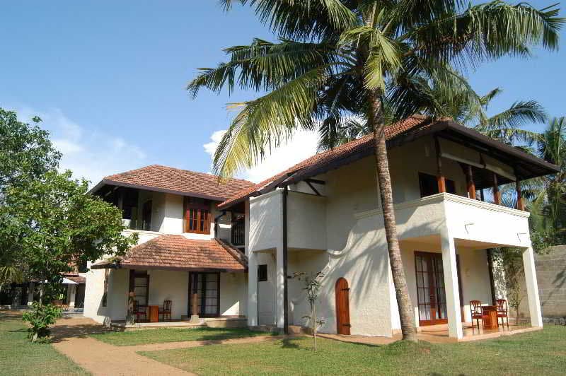 Hibiscus Beach Hotel & Villas 4