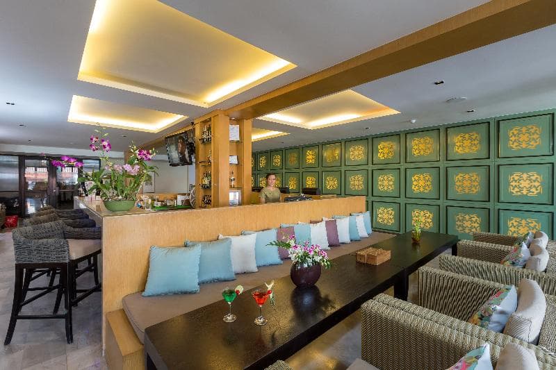 Sawaddi Patong Resort & Spa by Tolani 5