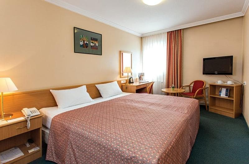 Danubius Hotel Arena 5