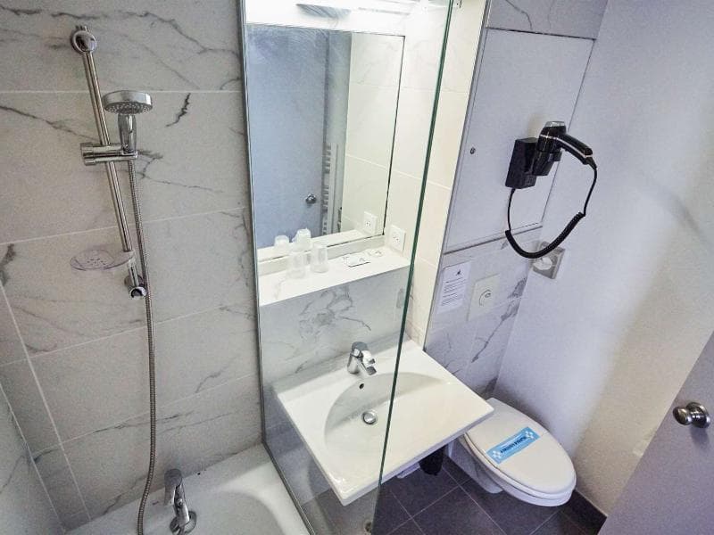 Hotel Kyriad Direct Lyon - Bron Eurexpo photo 1
