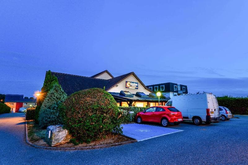 Comfort Hotel Evreux 5