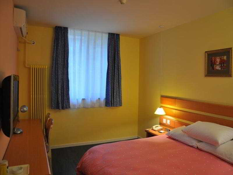 Home Inn Beijing Yansha Xinyuanli 4