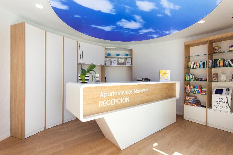 R2 Maryvent Beach Apartment main