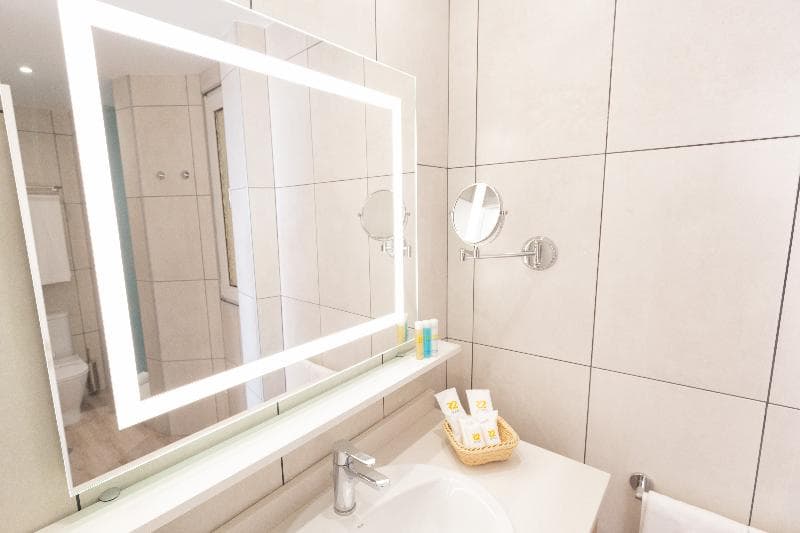 R2 Maryvent Beach Apartment 5