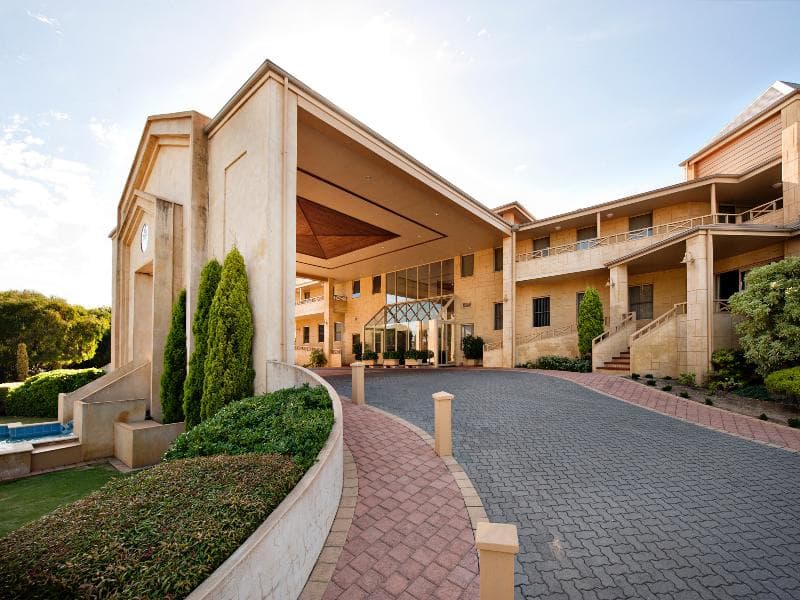 Abbey Beach Resort 3