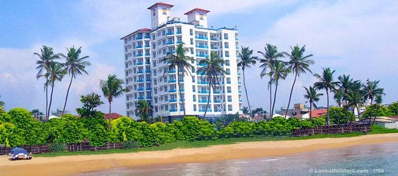 Global Towers Hotel & Apartments main