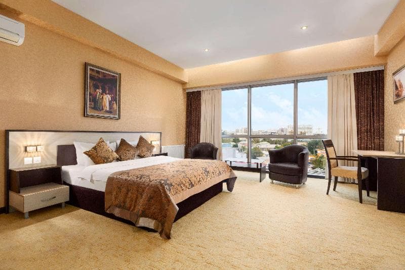 Days Hotel by Wyndham Baku 4