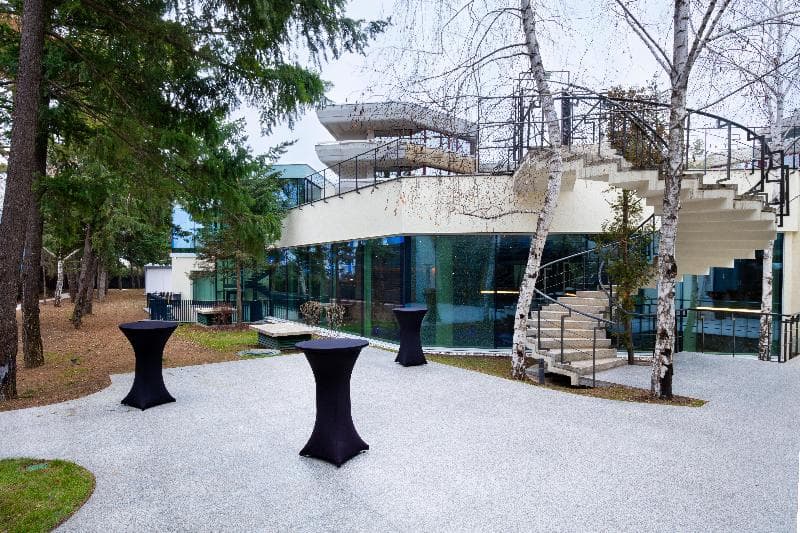 Crowne Plaza Bukarest 4