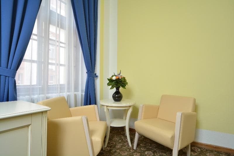 Hotel Metamorphis main