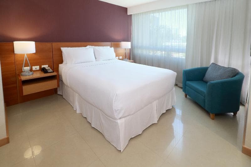Staybridge Suites Guadalajara Expo 3
