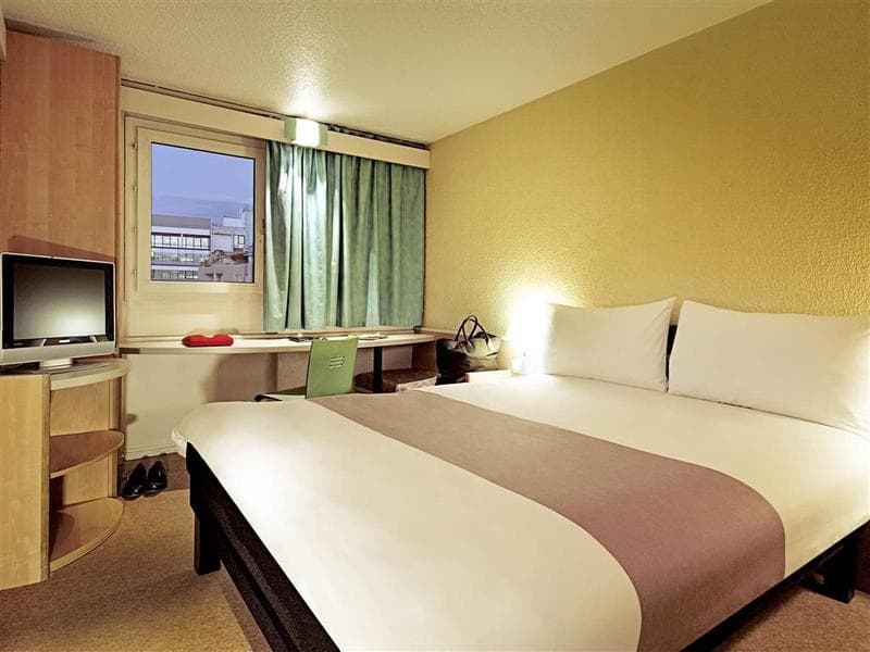 Ibis Dubai Al Rigga 3