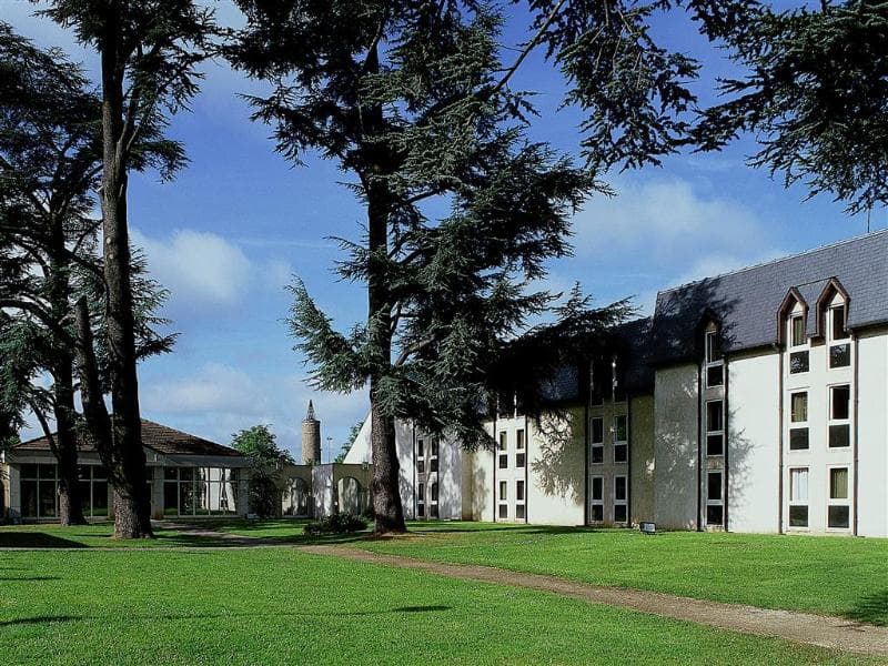 Mercure Parc du Coudray Demeures de Campagne main