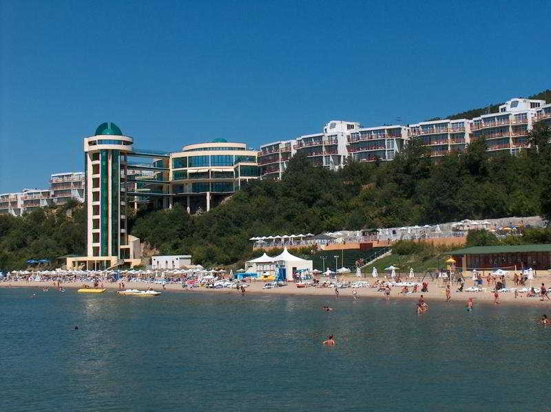 Paradise Beach Hotel main