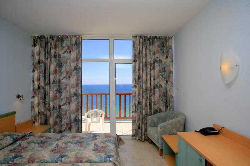 Paradise Beach Hotel 3