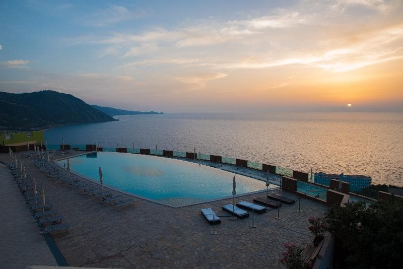 GH Avalon Sikani Resort 3