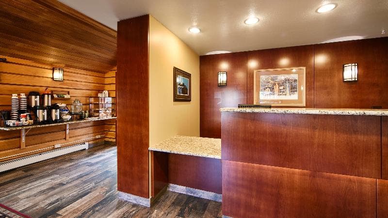 Best Western Ptarmigan Lodge 2