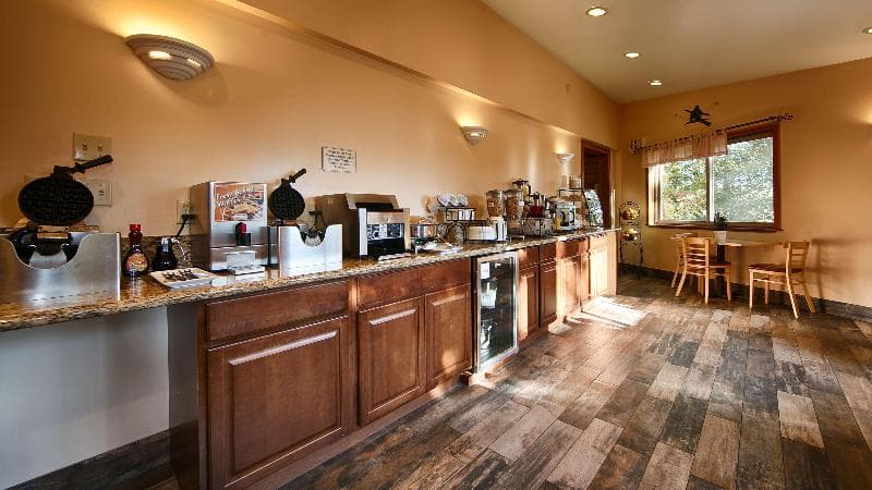 Best Western Ptarmigan Lodge 4