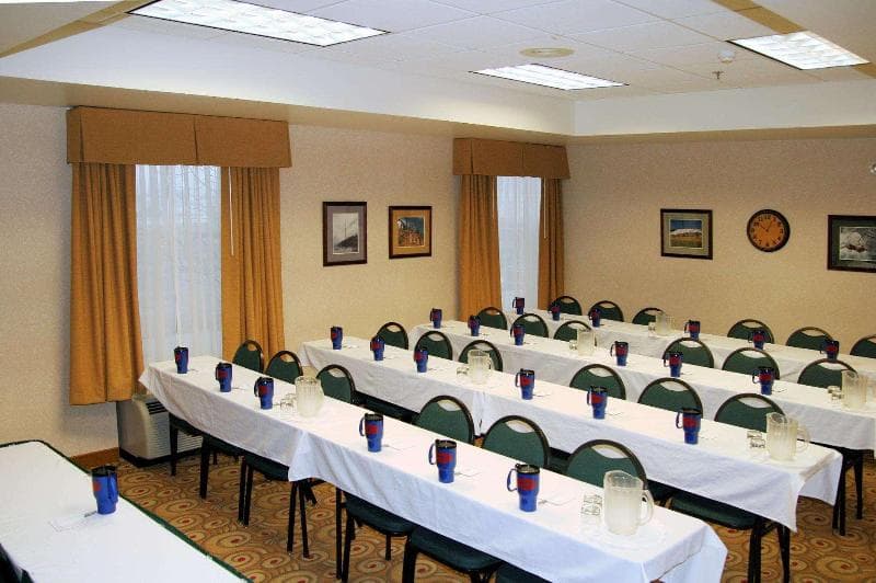 Hampton Inn Butte photo 1