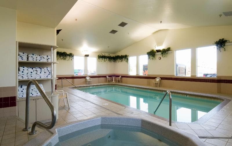 Hampton Inn Butte 4