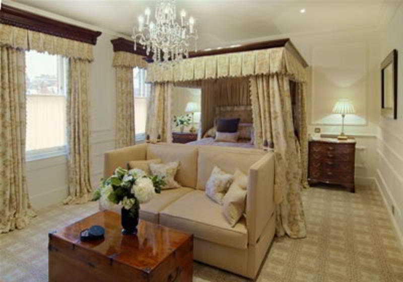 The Egerton House 5