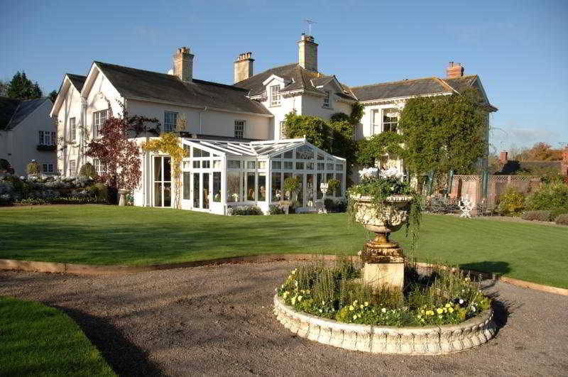 Summer Lodge Country House Hotel photo 1