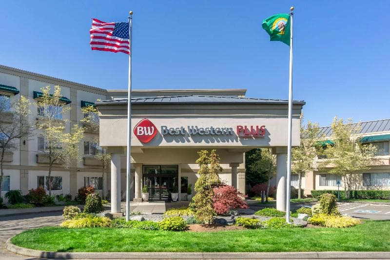 Best Western Plus Edmonds Harbor Inn 4