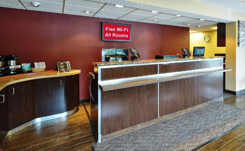Red Roof Inn Louisville East - Hurstbourne 2