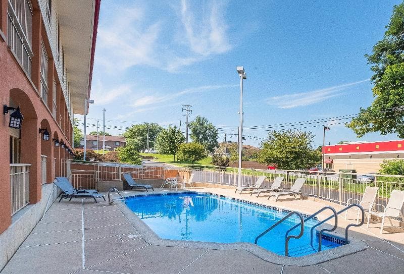 Red Roof Inn Lancaster 4