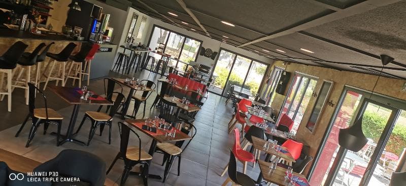 Hotel Kyriad Lille Nord - Roncq photo 1